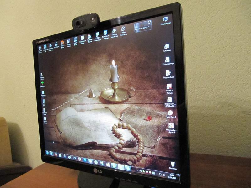 HD Webcam C270 Удобная видеосвязь 36 HD Webcam C270 Удобная видеосвязь 33